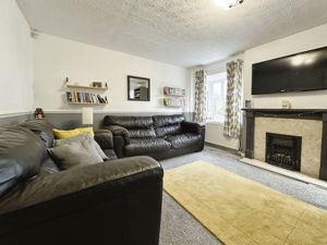 Lounge- click for photo gallery